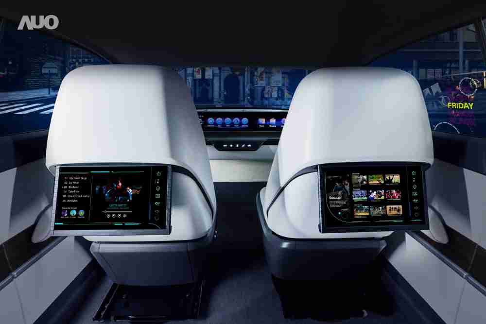 红龙扑克新一代Smart Cockpit 2024，，，，以Micro LED先进显示技术优势，，，创建〝可卷式后座娱乐显示器〞，，仅在互动时才显示出所需画面及信息，，扩充更丰富的娱乐和交互信息服务，，，获国际奖项荣耀